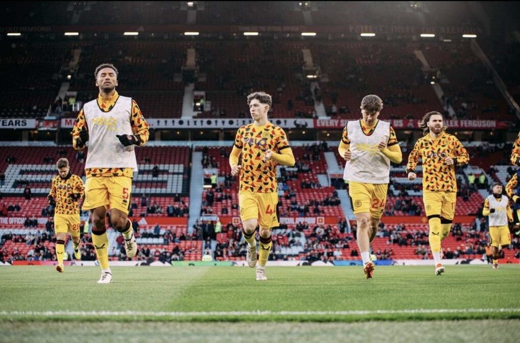 Owen Hampson warming up at Old Trafford